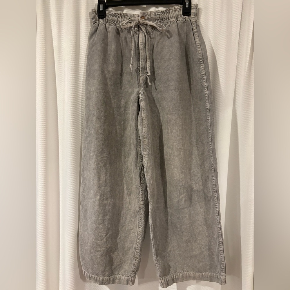 Vintage Earth Creative jeans.